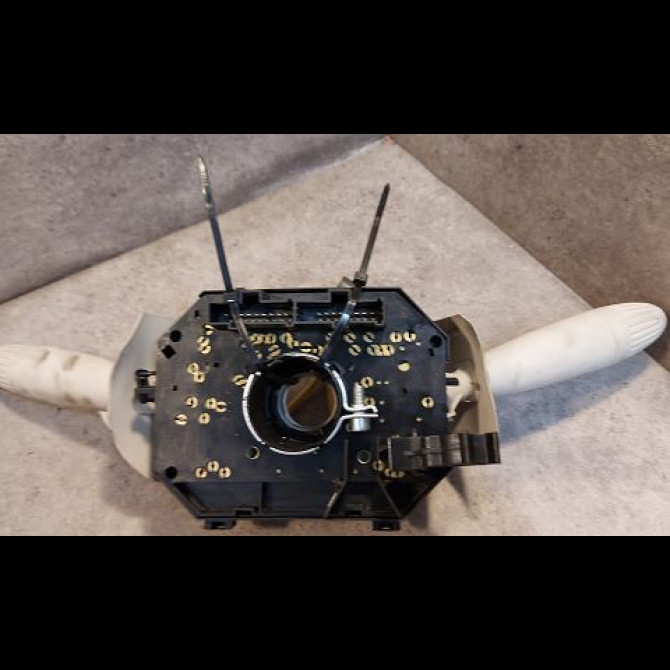 Bloc commodos occasion FIAT 500 II 500 II Phase 1 2007-07-01->2016-03-31 1.3 D MULTIJET 16v 75ch 735472464 4