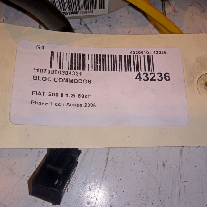 Bloc commodos occasion FIAT 500 II 500 II Phase 1 2007-07-01->2016-03-31 1.2i 69ch 735472464 4