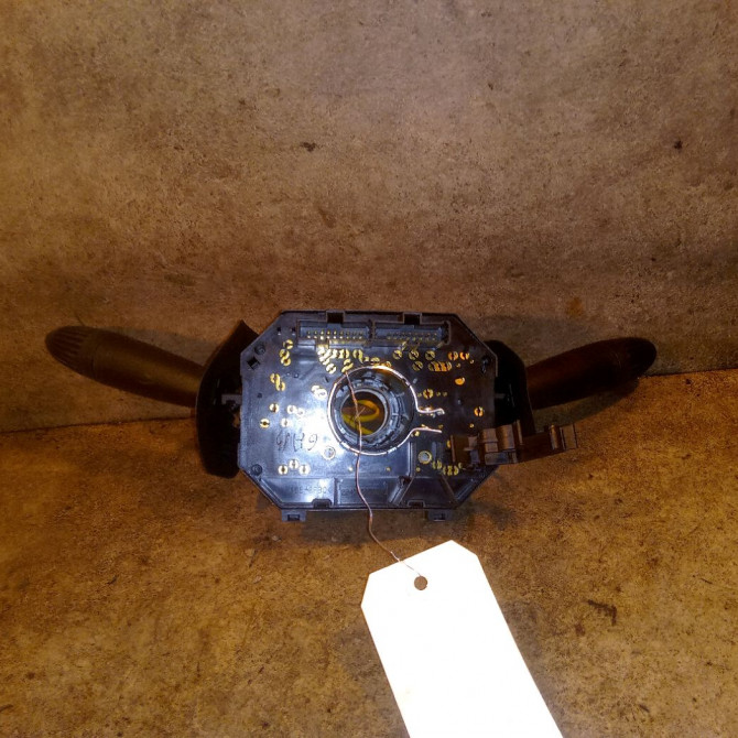 Bloc commodos occasion FIAT 500 II 500 II Phase 1 2007-07-01->2016-03-31 1.2i 69ch 735472464 2