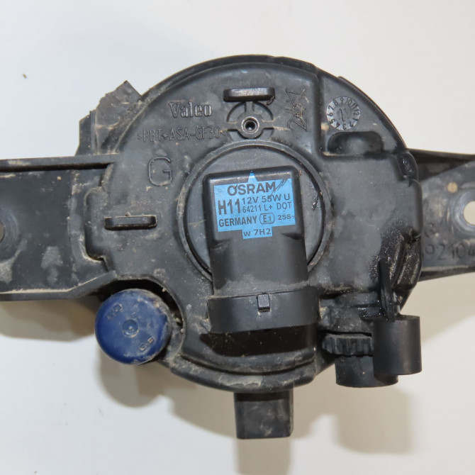 Phare antibrouillard avant gauche occasion RENAULT CLIO II Phase 2 06-2001->07-2006 1.5 DCI 70ch 8200002469 2