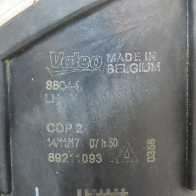 Phare antibrouillard avant gauche occasion RENAULT CLIO II Phase 2 06-2001->07-2006 1.5 DCI 70ch 8200002469 4