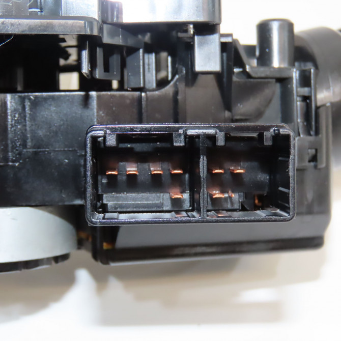 Bloc commodos occasion TOYOTA YARIS II Phase 1 12-2005->11-2009 1.0 VVTI 4