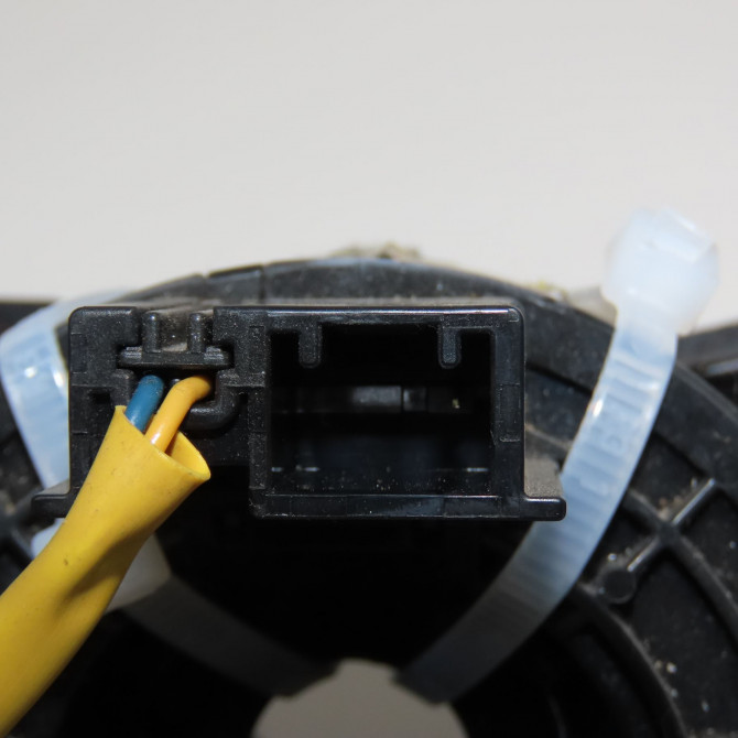 Bloc commodos occasion TOYOTA YARIS II Phase 1 12-2005->11-2009 1.0 VVTI 6