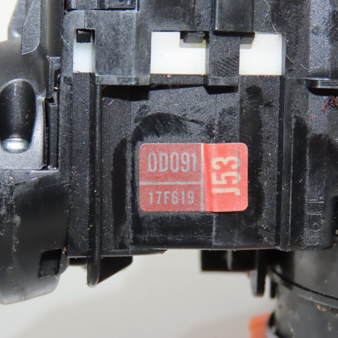 Bloc commodos occasion TOYOTA YARIS II Phase 1 12-2005->11-2009 1.0 VVTI 7