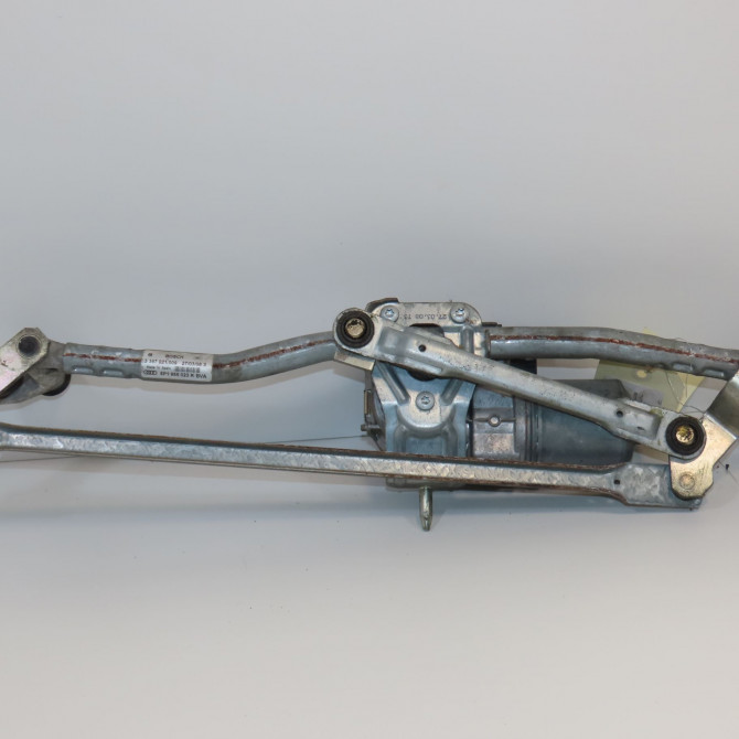 Moteur essuie-glace avant occasion AUDI A3 II Phase 1 06-2003->06-2008 1.9 TDi 8P1955119F 2