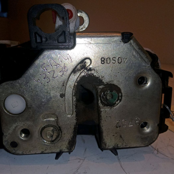 Serrure porte avg occasion FIAT 500 II 500 II Phase 1 2007-07-01->2016-03-31 1.2i 69ch 52191863 2