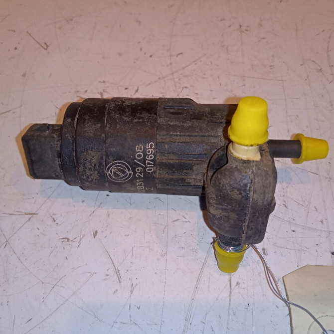 Pompe lave-glace avant occasion FIAT 500 II 500 II Phase 1 2007-07-01->2016-03-31 1.2i 69ch 71740942 1