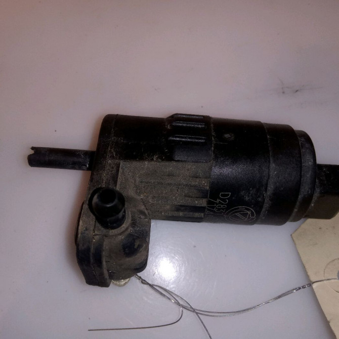 Pompe lave-glace avant occasion FIAT PANDA III Phase 1 01-2012->... 1.2i 69ch 71740942 2