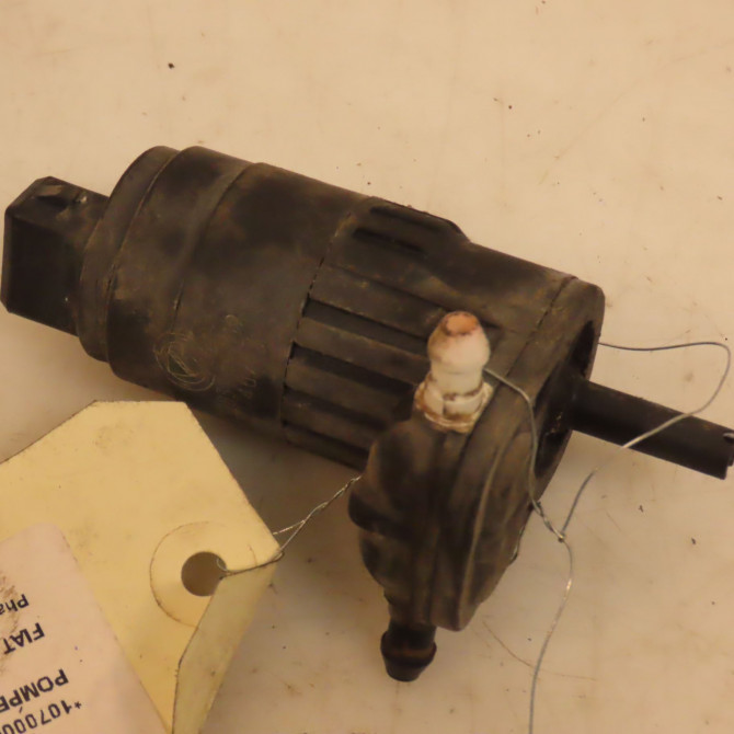 Pompe lave-glace avant occasion FIAT 500 II 500 II Phase 1 2007-07-01->2016-03-31 1.2i 69ch 71740942 1