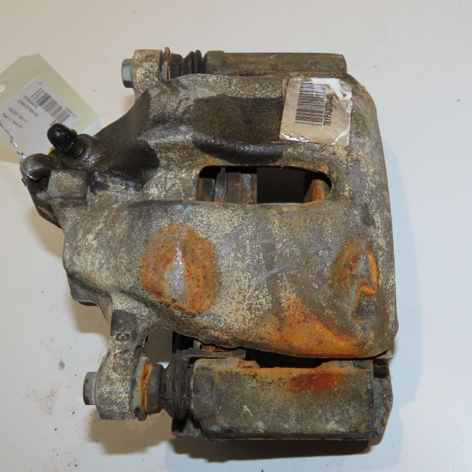 Etrier de frein avant droit occasion  1648321680 1