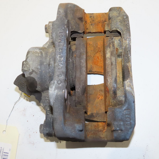 Etrier de frein avant droit occasion  1648321680 2