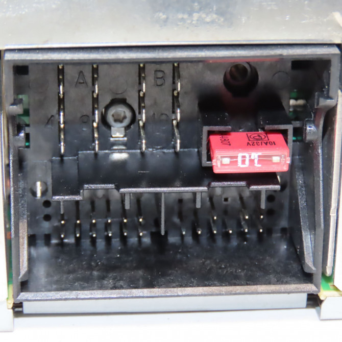 Autoradio occasion AUDI A3 II Phase 1 06-2003->06-2008 1.9 TDi 8P0057195M 3