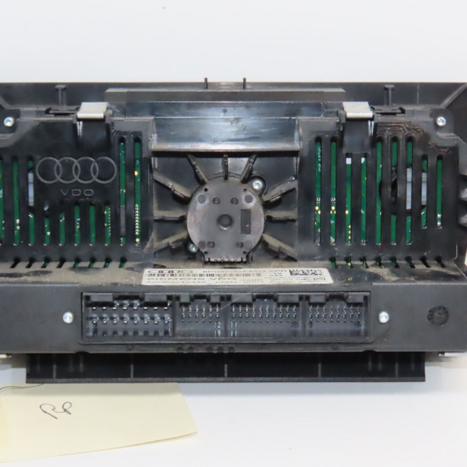 Commande de chauffage occasion AUDI A3 II Phase 1 06-2003->06-2008 1.9 TDi 8P0820043AG5PR 2