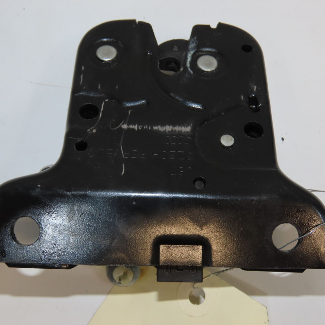 Serrure hayon occasion AUDI A3 II Phase 1 06-2003->06-2008 1.9 TDi 8P3827505 2