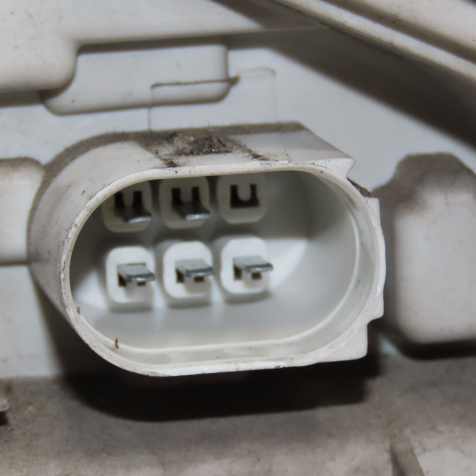 Feu arrière gauche occasion AUDI A3 II Phase 1 06-2003->06-2008 1.9 TDi 8P0945095 3