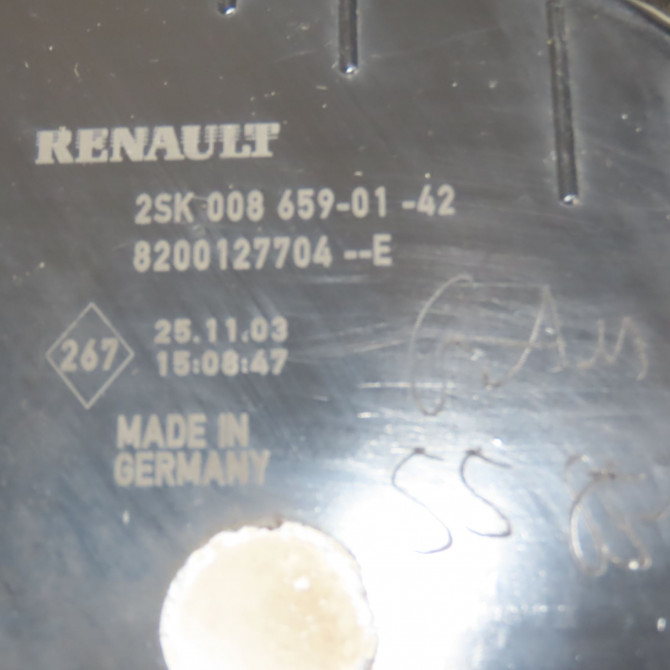 Feu arrière gauche occasion RENAULT SCENIC II Phase 1 03-2004->09-2006 1.5 DCI 80ch 8200127704 3