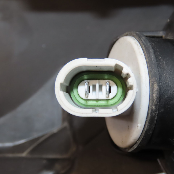 Phare gauche occasion DACIA SANDERO I Phase 1 06-2008->10-2012 1.4 MPI 75ch 8200733878 3