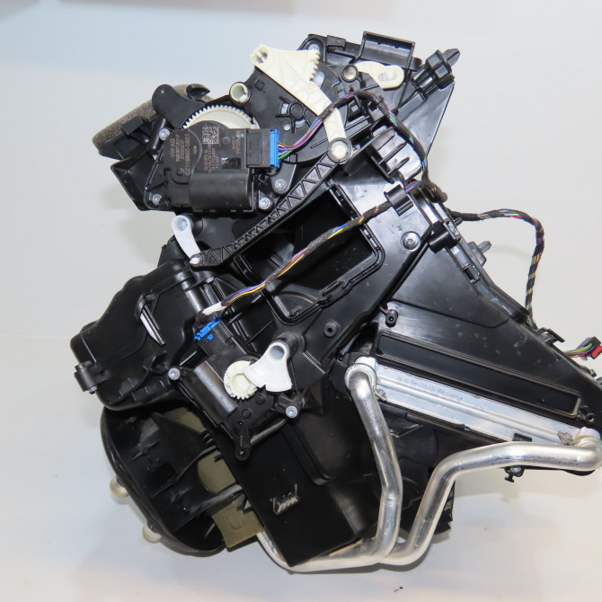 Bloc de chauffage complet occasion VOLKSWAGEN 146 Phase 1 04-1995->04-1999 2.0 TDI 177ch 5Q1820353Q 3