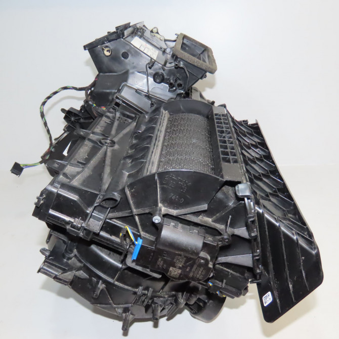 Bloc de chauffage complet occasion VOLKSWAGEN 146 Phase 1 04-1995->04-1999 2.0 TDI 177ch 5Q1820353Q 4