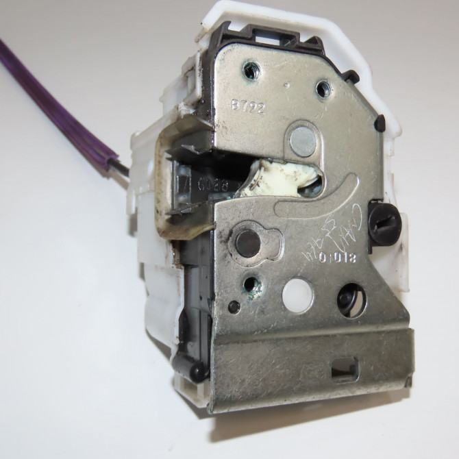 Serrure porte avd occasion FIAT TIPO II Phase 1 12-2015->... 1.4i 95ch 51983944 1