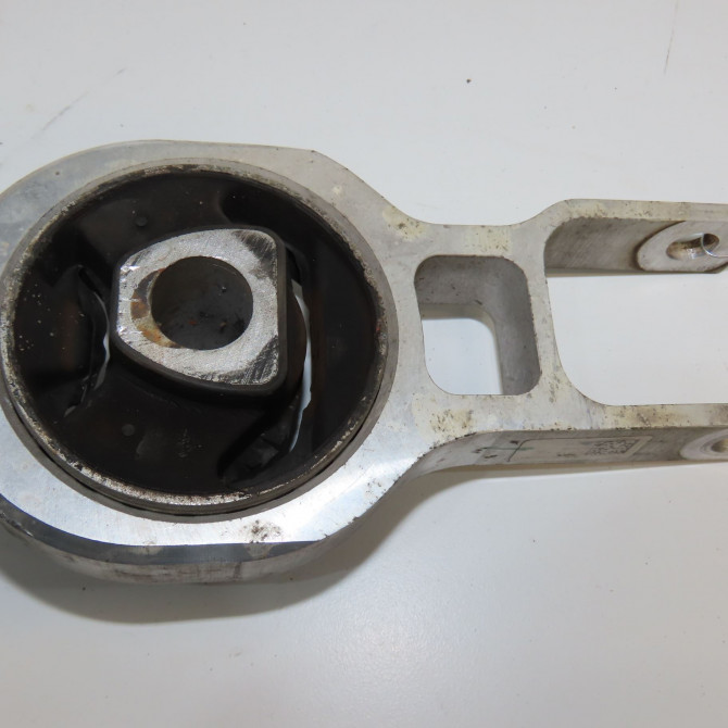 Support boite de vitesse occasion FIAT TIPO II Phase 1 12-2015->... 1.4i 95ch 2