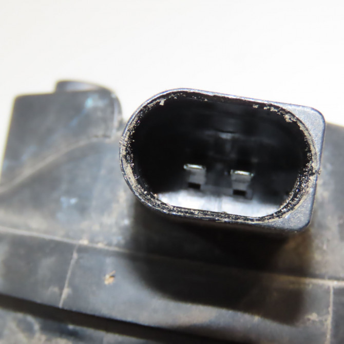 Phare antibrouillard avant droit occasion AUDI A3 II Phase 1 06-2003->06-2008 1.9 TDi 8P0941700A 3