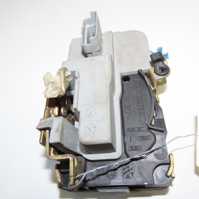 Serrure porte avg occasion CITROEN BERLINGO I Phase 2 11-2002->10-2010 1.9 D 9135H6 2