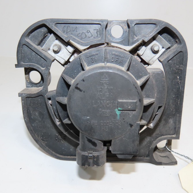 Phare antibrouillard avant gauche occasion FIAT 500 II 500 II Phase 1 2007-07-01->2016-03-31 1.2i 69ch 51822889 2