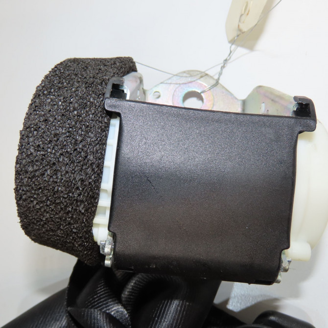 Ceinture arrière gauche occasion FIAT 500 II 500 II Phase 1 2007-07-01->2016-03-31 1.2i 69ch 735492577 3