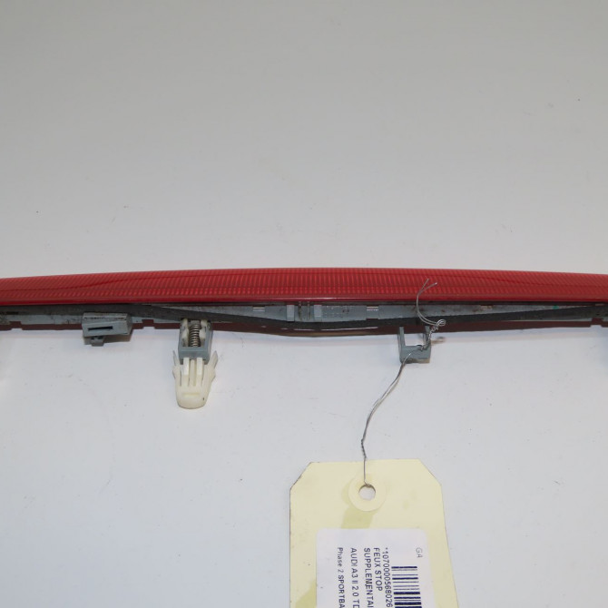 Feux stop supplementaire occasion  8P4945097C 2