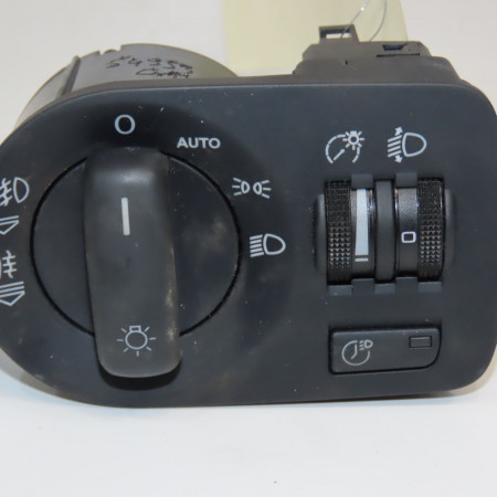 Interrupteur commande de phares occasion AUDI A3 II Phase 1 06-2003->06-2008 1.9 TDi 8P1941531AA5PR