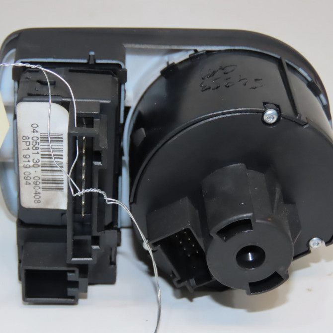 Interrupteur commande de phares occasion AUDI A3 II Phase 1 06-2003->06-2008 1.9 TDi 8P1941531AA5PR 2