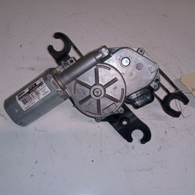 Moteur essuie-glace arrière occasion VOLKSWAGEN GOLF VII 5G0955711D 2