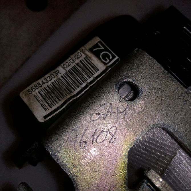 Ceinture avant droite occasion RENAULT SCENIC III Phase 1 04-2009->11-2011 1.5 DCI 110ch 868843307R 3