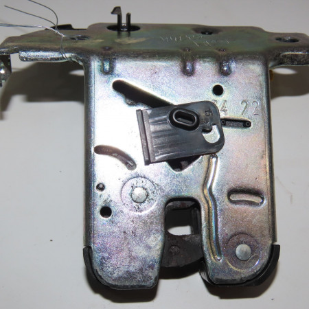 Serrure hayon occasion VOLKSWAGEN TOURAN III Phase 1 06-2015->... 5TA827505D