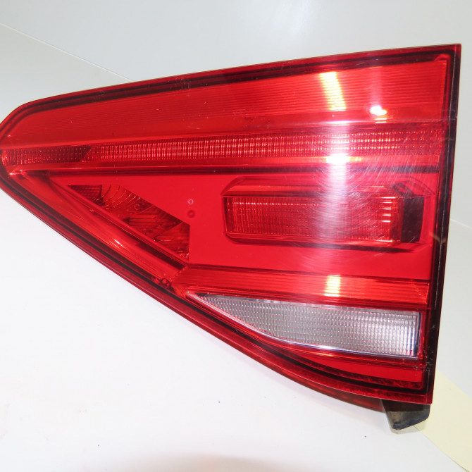 Feu arrière intérieur droit occasion VOLKSWAGEN TOURAN III Phase 1 06-2015->... 5TA945094D 1