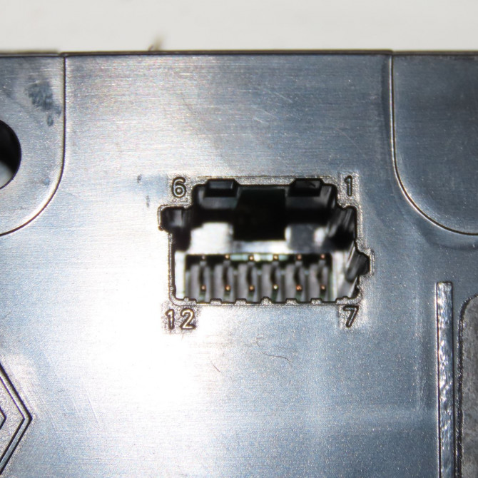 Commande de chauffage occasion RENAULT CAPTUR Phase 1 02-2013->... 1.2i 118 16V 275100037R 3