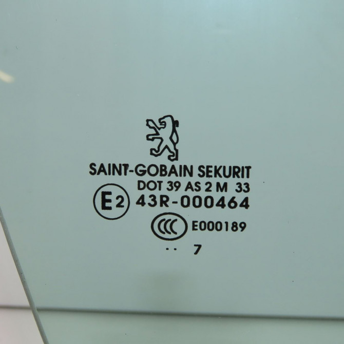 Glace porte av d occasion PEUGEOT 206 Phase 2 02-2003->02-2009 1.4 HDI 70ch 9202F4 3