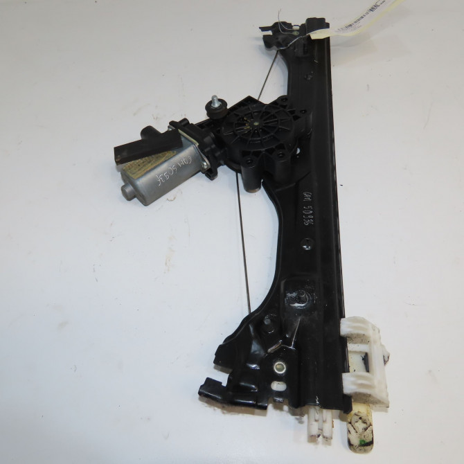 Mecanisme+moteur leve-glace avg occasion FIAT 500 II 500 II Phase 1 2007-07-01->2016-03-31 1.2i 69ch 52204608 1