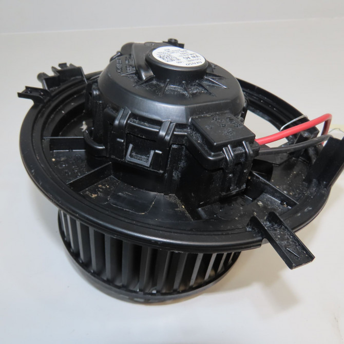 Ventilateur de chauffage occasion VOLKSWAGEN 146 Phase 1 04-1995->04-1999 2.0 TDI 177ch 5WB819021C 1