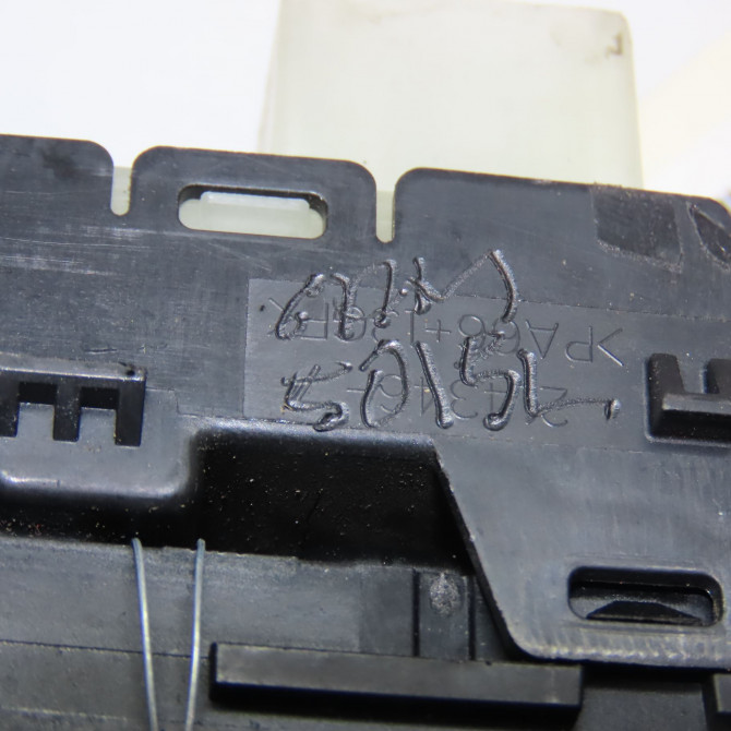 Commande lève-glace porte avant droite occasion JEEP 146 Phase 1 04-1995->04-1999 2.2 CRD 136ch 4