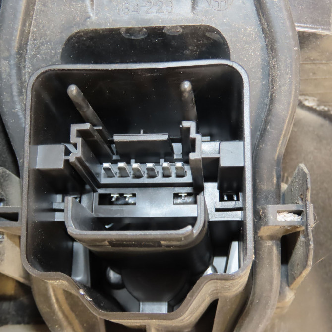 Feu arrière droit occasion RENAULT SCENIC II Phase 1 03-2004->09-2006 1.9 DCI 130ch 8200474327 4