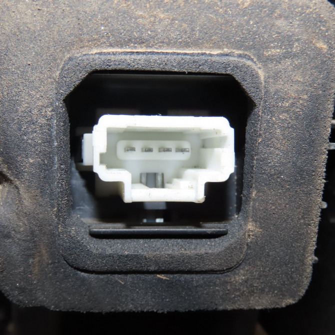 Feu arrière gauche occasion RENAULT SCENIC III Phase 3 04-2013->... 1.6Dci 130ch 265550386R 3