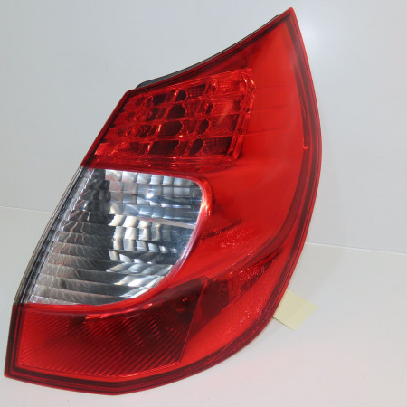 Feu arrière droit occasion RENAULT SCENIC II Phase 2 09-2006->04-2009 2.0 DCI 150ch 8200474327