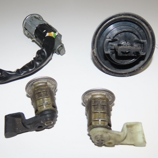 Kit serrures + antivol occasion RENAULT CLIO II Phase 2 06-2001->07-2006 1.5 DCI 80ch 2