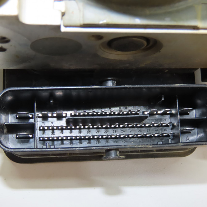 Unité hydraulique ABS occasion VOLKSWAGEN TOURAN III Phase 1 06-2015->... 5Q0614517FLBEF 3