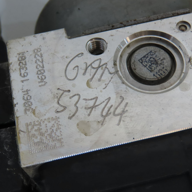 Unité hydraulique ABS occasion VOLKSWAGEN TOURAN III Phase 1 06-2015->... 5Q0614517FLBEF 6