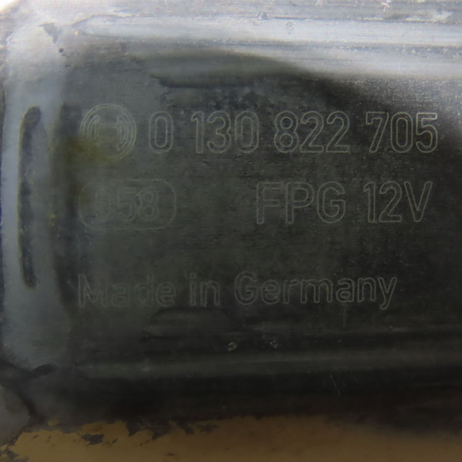 Mecanisme + moteur lève-glace avant droit occasion VOLKSWAGEN 146 Phase 1 04-1995->04-1999 2.0 TDI 177ch 7C0837462A 4