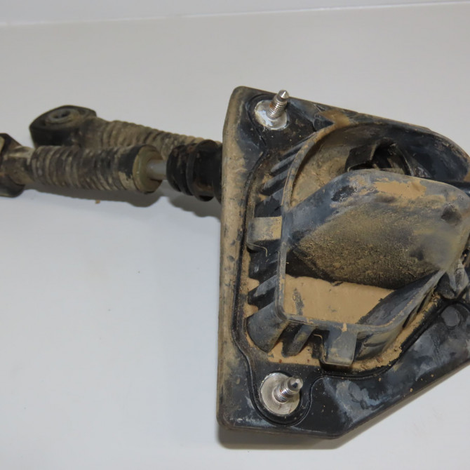 Levier de vitesses occasion VOLKSWAGEN 146 Phase 1 04-1995->04-1999 2.0 TDI 177ch 2N0711025A 3