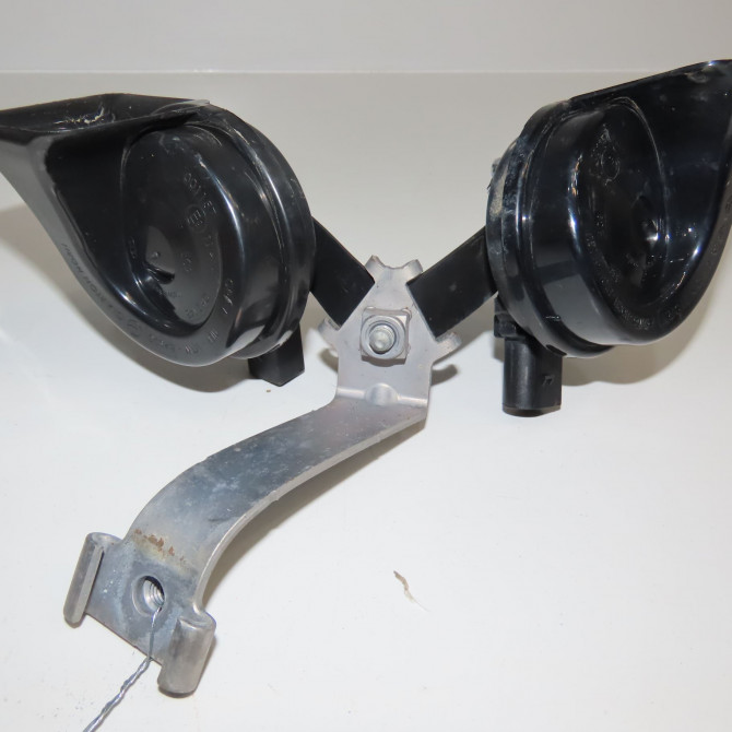 Klaxon  / avertisseur occasion VOLKSWAGEN 146 Phase 1 04-1995->04-1999 2.0 TDI 177ch 2N0951223 1